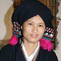 Tin tức trong ngày - Tục treo con lên cây: Lời người sống sót