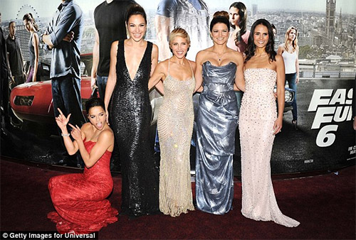 Mỹ nhân Fast 6 khiến khán giả thót tim - 5