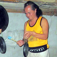 Tin tức trong ngày - "Dị nhân" ở Hòa Bình