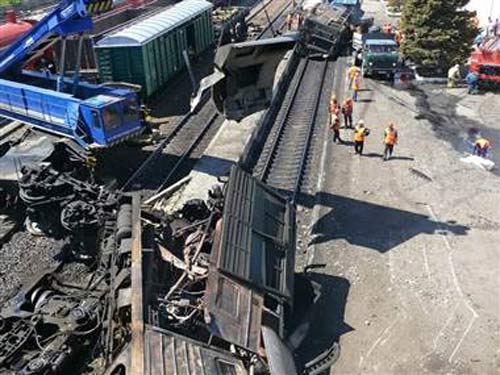 Nga: Cháy tàu hóa chất, 2.700 người sơ tán - 1