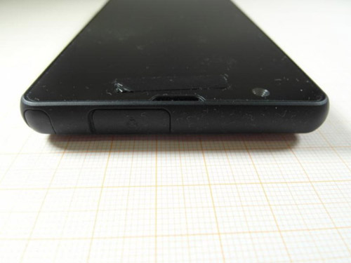 Sony Xperia A: dế “khủng” ra mắt ngày 15/5 - 5