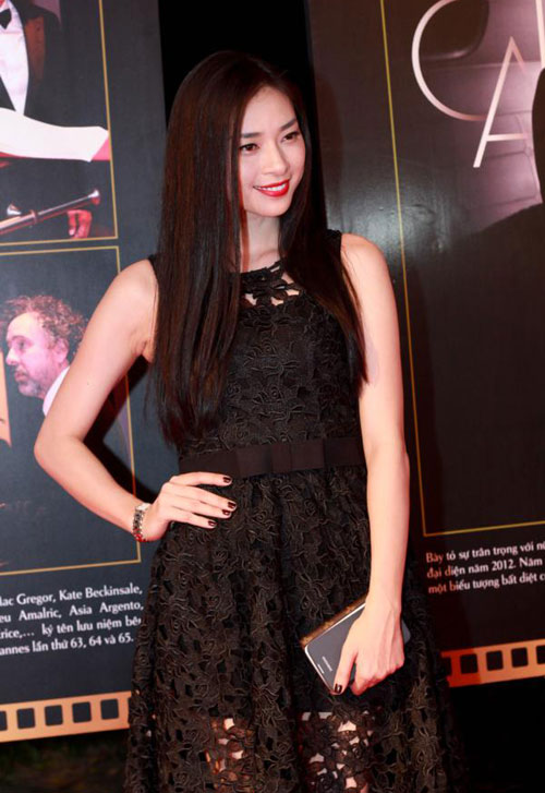 Hồng Ánh đẹp mặn mà, quý phái - 5