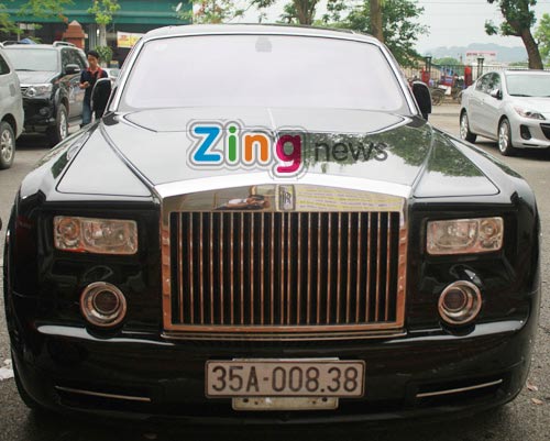 Dàn siêu xe gần trăm tỷ đổ về sân Ninh Bình - 2