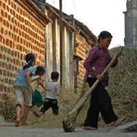 Tin tức trong ngày - Ở nơi "phải lên Bộ để xin xây… nhà tắm"