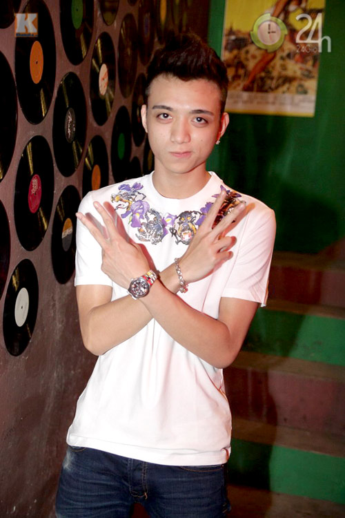 Hotgirl Emily tình tứ bên người yêu - 3