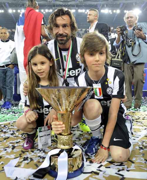 Video và chùm ảnh Juventus nhận Scudetto - 7