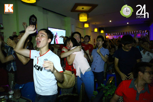 Fan MU Việt nghẹn ngào tri ân Sir Alex - 4