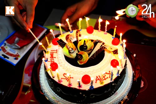 Fan MU Việt nghẹn ngào tri ân Sir Alex - 12