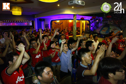 Fan MU Việt nghẹn ngào tri ân Sir Alex - 11