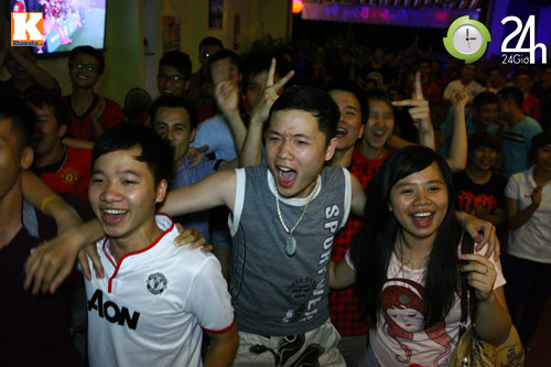 Fan MU Việt nghẹn ngào tri ân Sir Alex - 5