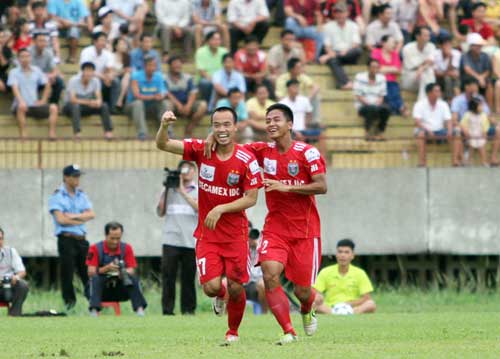 “Chelsea Việt Nam” đã vào phom - 1