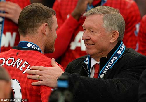 Rooney bị bỏ rơi: Bàn tay sắt của Sir Alex - 1