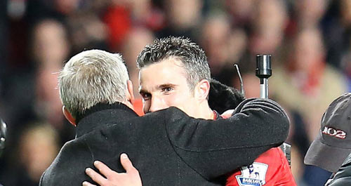 HLV Alex Ferguson luôn giữ cái uy rất lớn - 2