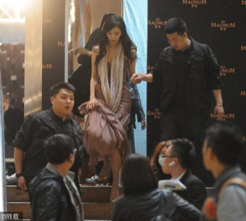 Diva Nhật Bản U40 vẫn trẻ như thiếu nữ - 14