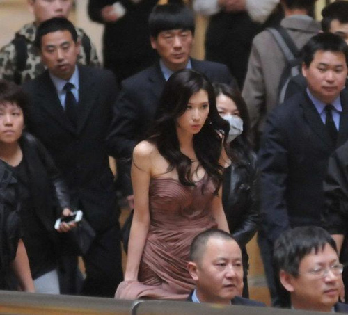 Diva Nhật Bản U40 vẫn trẻ như thiếu nữ - 15