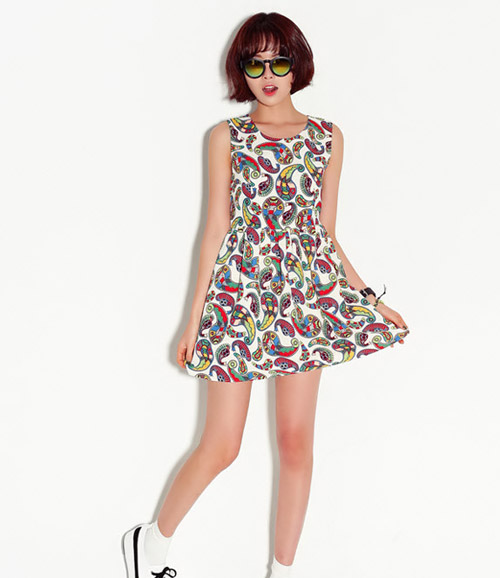 Quý cô hè yêu kiều với váy không tay - 6