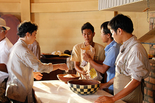 Thái Hòa trổ tài trong Lửa Phật - 1