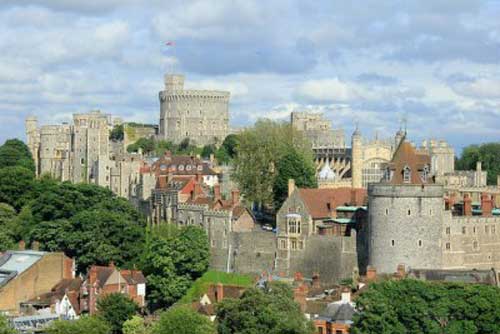 Nơi đặt cửa hàng cực lạ của McDonald's - 7