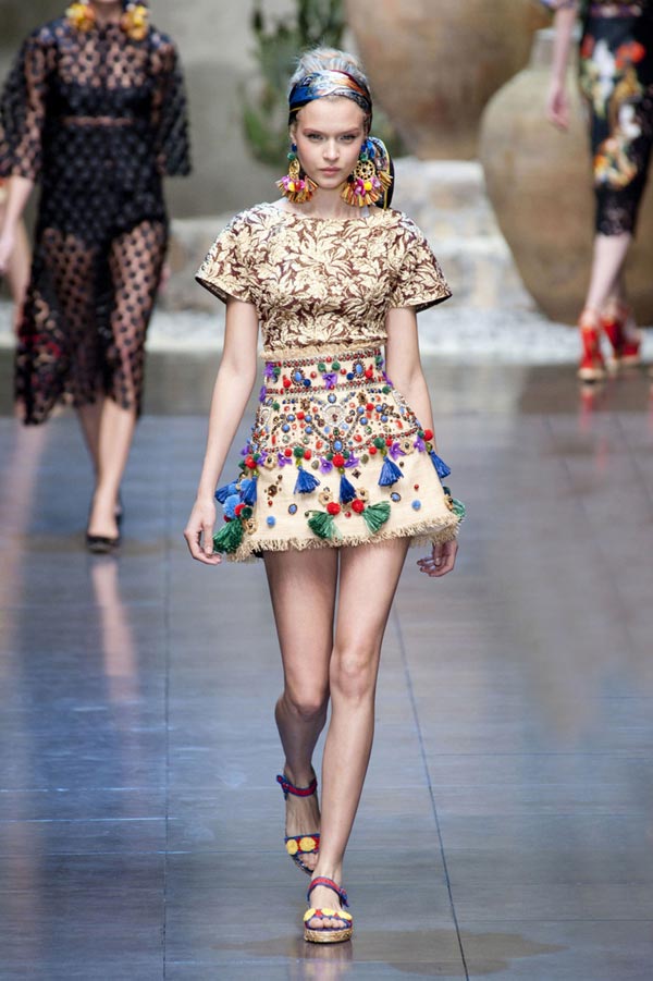 Xu hướng in hoa của thời trang thế giới - 13