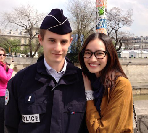 Nghệ sĩ Việt xinh tươi ở trời Âu - 14