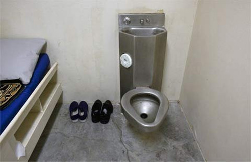 Thâm nhập các nhà tù nổi tiếng (Kỳ 1) - 9