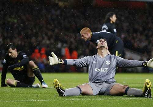 Arsenal: Trời Âu rộng mở - 2