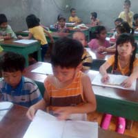 Giáo dục - du học - Cả làng cho con học thêm trước khi lớp 1