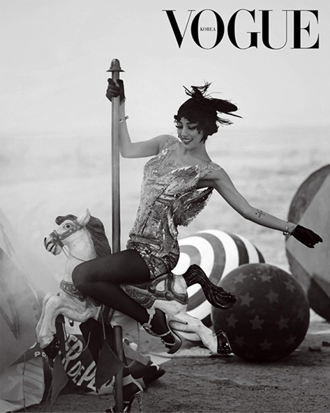 Nữ hoàng sexy Hàn Quốc quậy trên Vogue - 5
