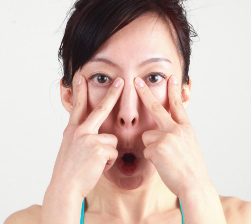 Khuôn mặt cũng cần tập yoga để trẻ hơn! - 5