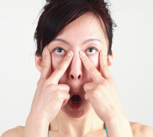 Khuôn mặt cũng cần tập yoga để trẻ hơn! - 6