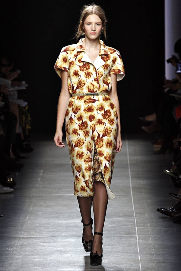 Xu hướng in hoa của thời trang thế giới - 6