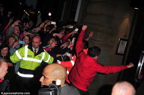MU tiệc tùng cùng sao boxing - 5
