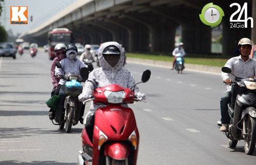 Chùm ảnh: Vật vã trong nắng gắt đầu mùa - 2