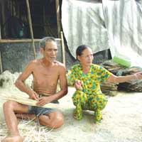 Tin tức trong ngày - 25 năm sống trong rừng làm "Rôbinsơn"