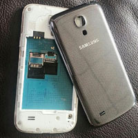 Lộ ảnh Samsung Galaxy S4 mini màn hình 4.3 inch
