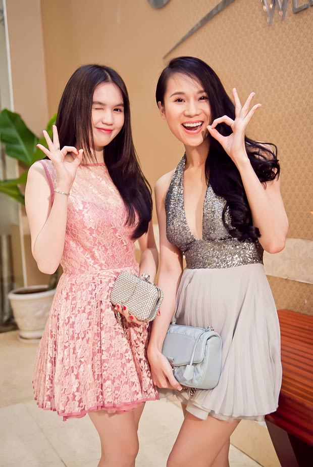 Ngọc Trinh nhí nhảnh đi xem thời trang - 10