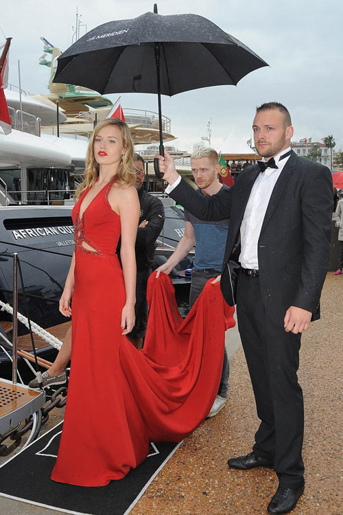 Mưa xối xả tại lễ khai mạc Cannes - 12