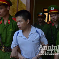 Pháp luật - Bị đánh chết vì nửa đêm chui vào gầm nhà sàn