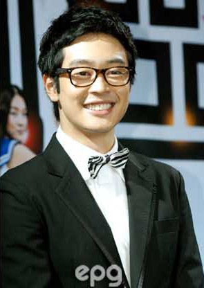 Phì cười vì ảnh có 1-0-2 của sao Hàn - 9