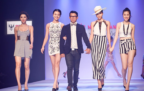 Vào hè với mốt váy xòe, kẻ sọc! - 14