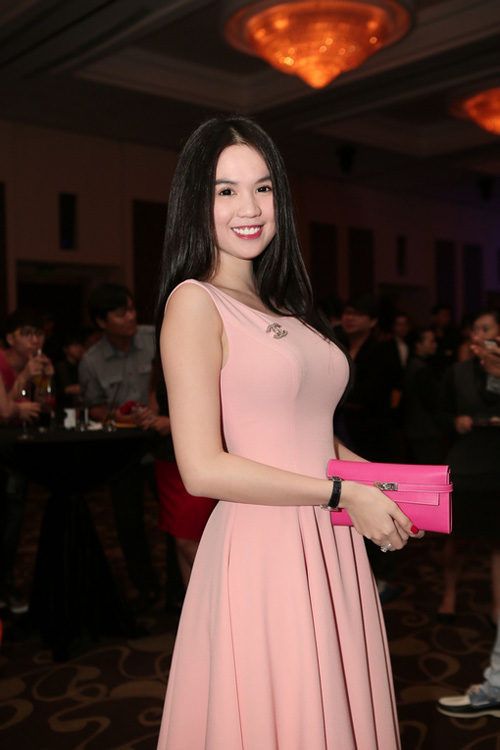 Tăng Thanh Hà giản dị vẫn rực rỡ - 8