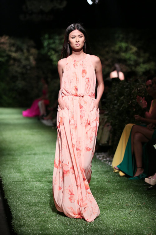 Ngọc Trinh mở màn show Đỗ Mạnh Cường - 1