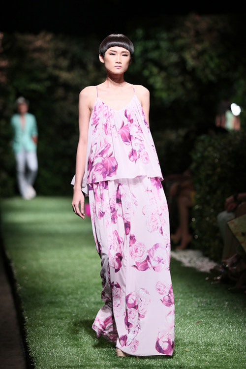 Ngọc Trinh mở màn show Đỗ Mạnh Cường - 2