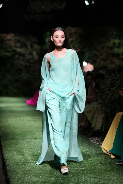 Ngọc Trinh mở màn show Đỗ Mạnh Cường - 3