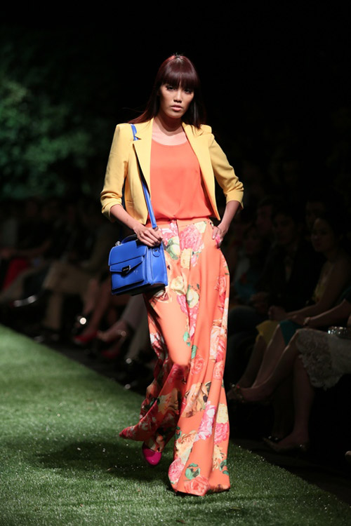 Ngọc Trinh mở màn show Đỗ Mạnh Cường - 16