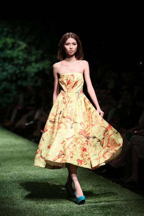 Ngọc Trinh mở màn show Đỗ Mạnh Cường - 19