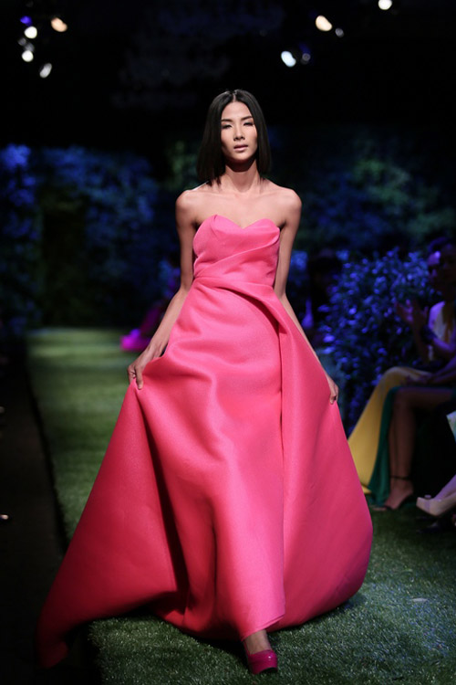 Ngọc Trinh mở màn show Đỗ Mạnh Cường - 13