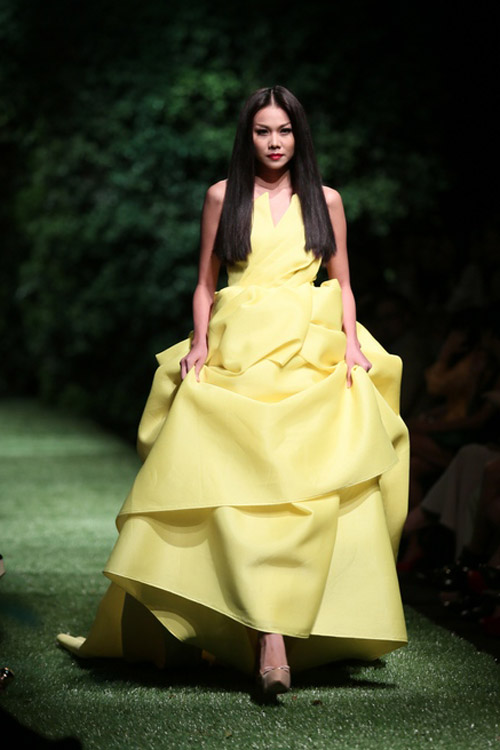 Ngọc Trinh mở màn show Đỗ Mạnh Cường - 8