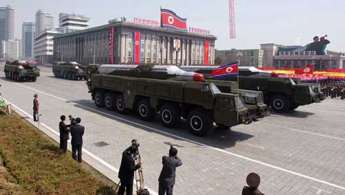 Triều Tiên có tới 200 bệ phóng tên lửa - 1