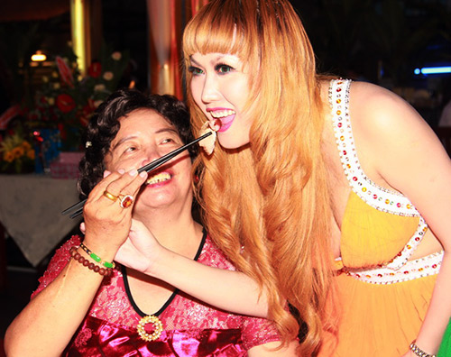 Sao Việt “đốt tiền” vào sinh nhật - 7